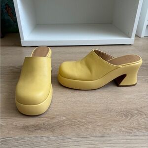 Mango yellow mules
